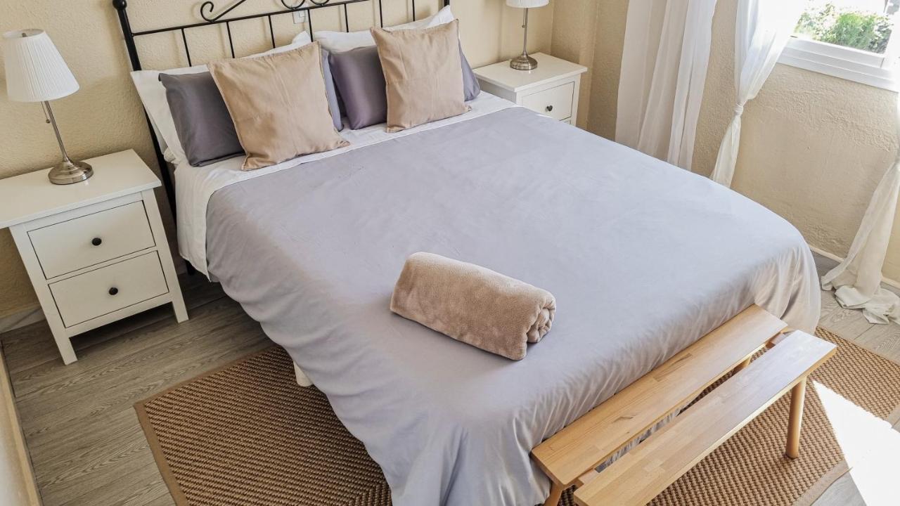 Habitación principal con cama doble